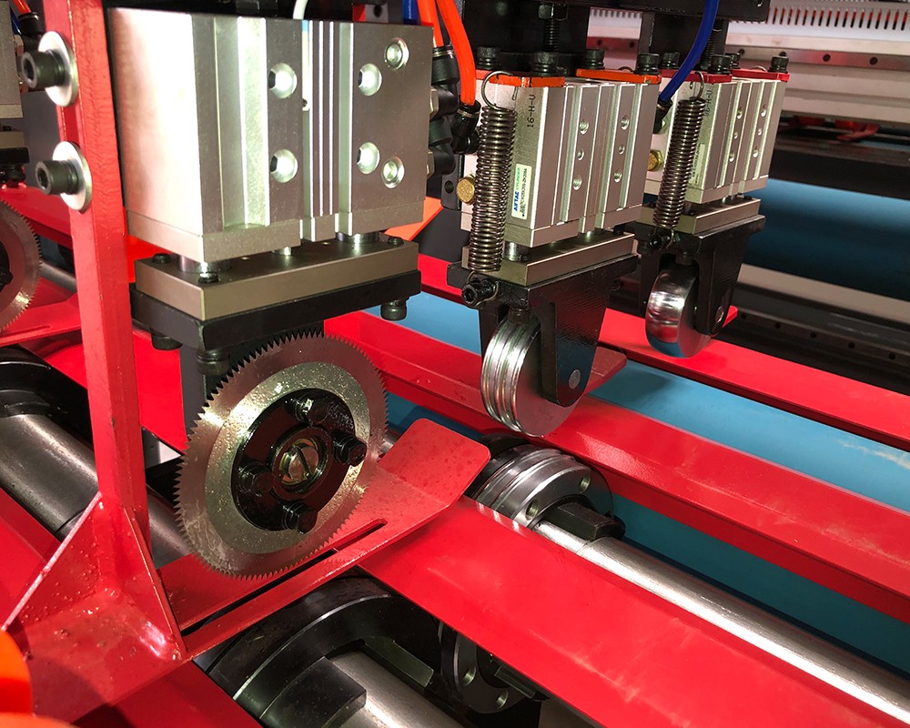 How Carton Forming Machines Adapt To E-Commerce Packaging Needs